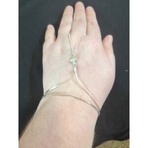 Vintage Avon Silver Plated Bracelet With Finger Attachment And‎ Original Bag